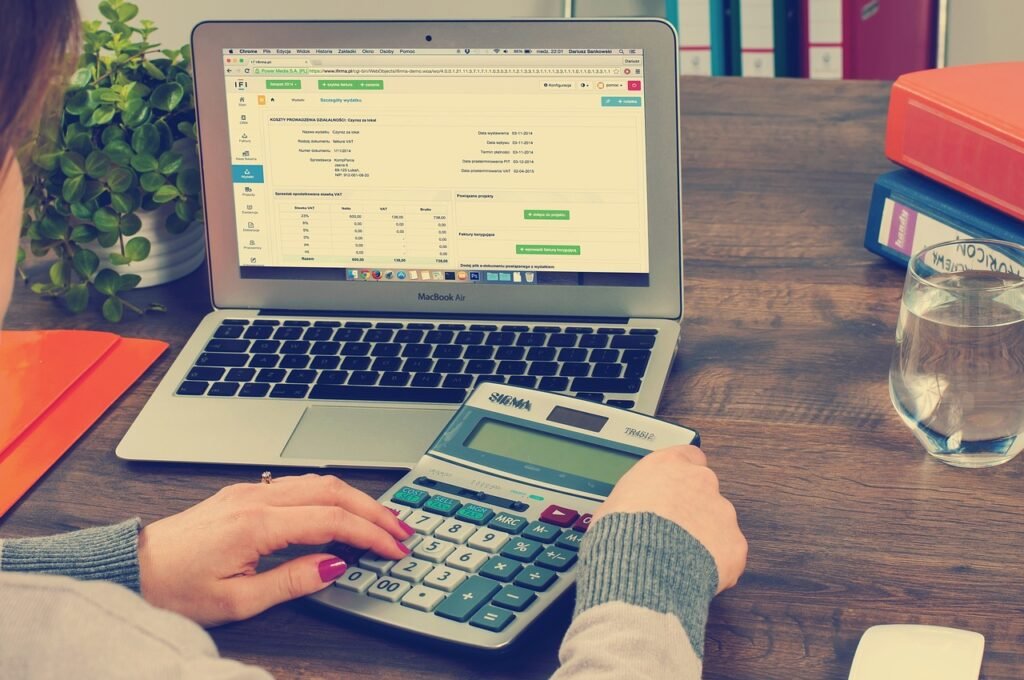 Bookkeeping Software for Small Business in Canada